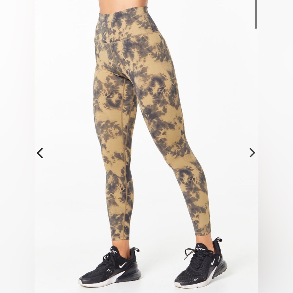 Anthropologie VARLEY Let's Go High-Rise Leggings Flaxen Tie Dye size XS